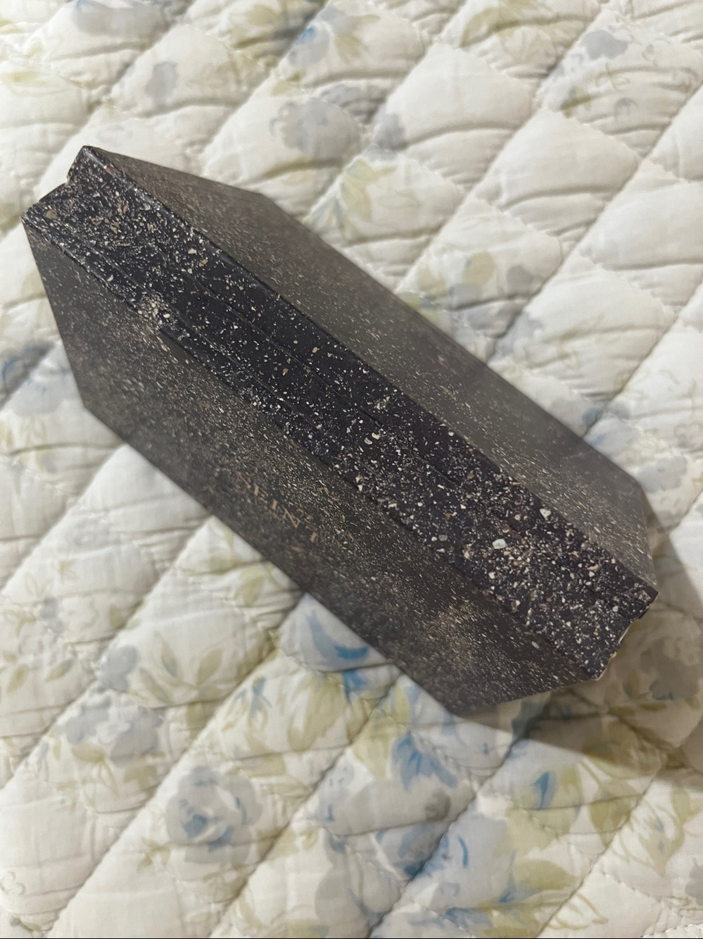 SEINT IIID Palette — Speckled Black & Gold Case. Holds 8 tins - Picture 6 of 8